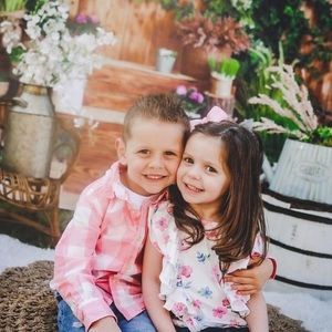 Meet your Posher, Myra